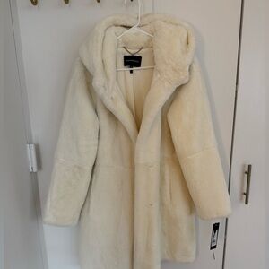 BCBG MaxAzria Women's Cream Faux Fur Hooded Coat